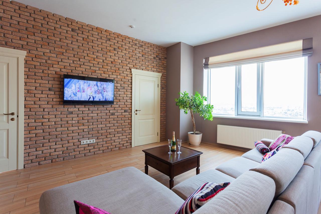 Stylish Views Apartments In The Parasol. Parus .Obolonskaya Embankment Kiev Ngoại thất bức ảnh