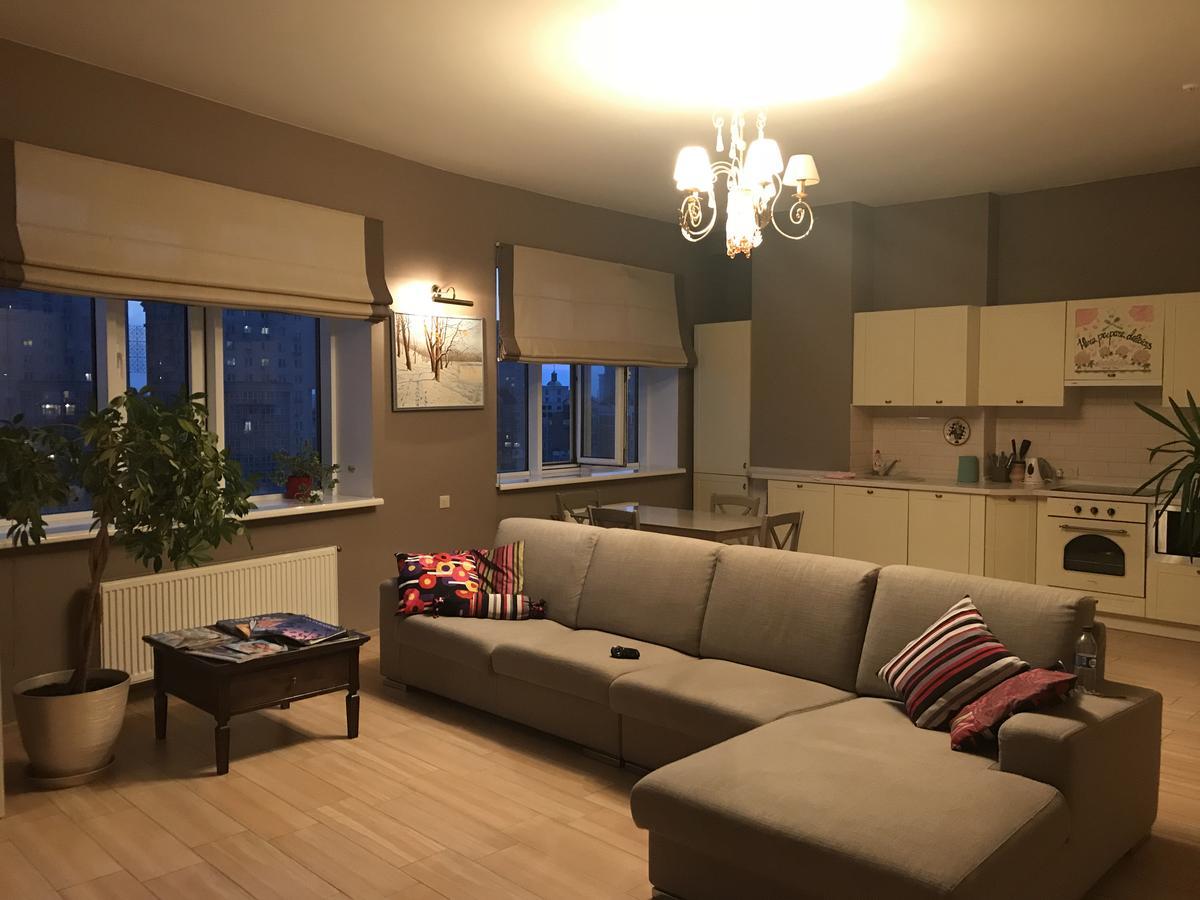 Stylish Views Apartments In The Parasol. Parus .Obolonskaya Embankment Kiev Ngoại thất bức ảnh
